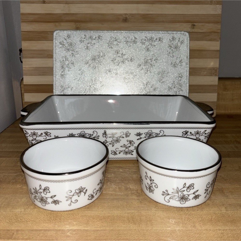 TEMPTATIONS Ceramic Bakeware Set, Rectangular Dish & Ramekins, White Black