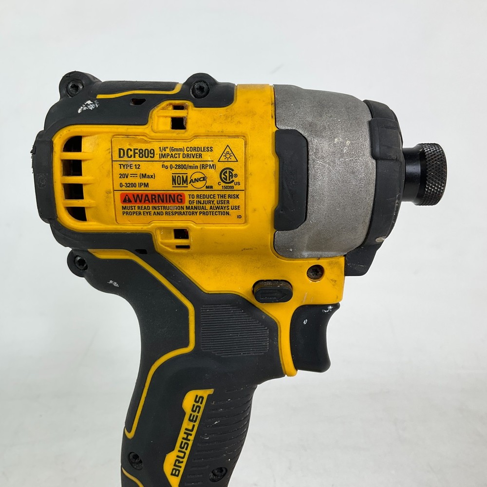 DeWalt DCF809 Atomic 20V Max Brushless Compact 1/4" Impact Driver 4Ah Battery