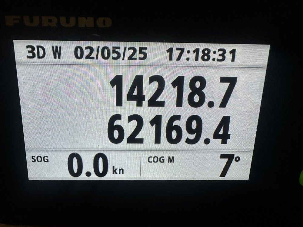 Furuno GPS Navigator GP-39