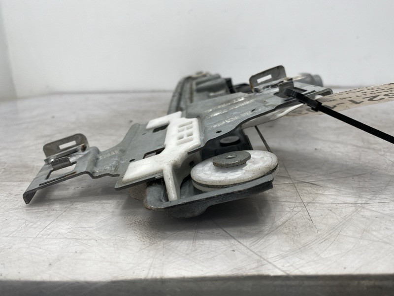 International LT Window Regulator (621-10379)