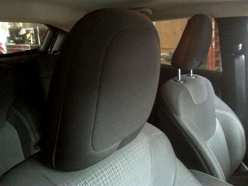CHEROKEE  2015 Headrest 298501