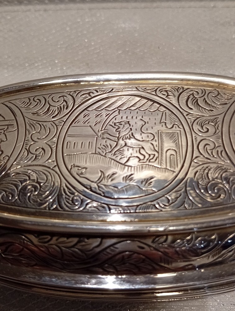 Solid Silver Antique Box ,1914 Pairpont Brothers 234.46 Grams.