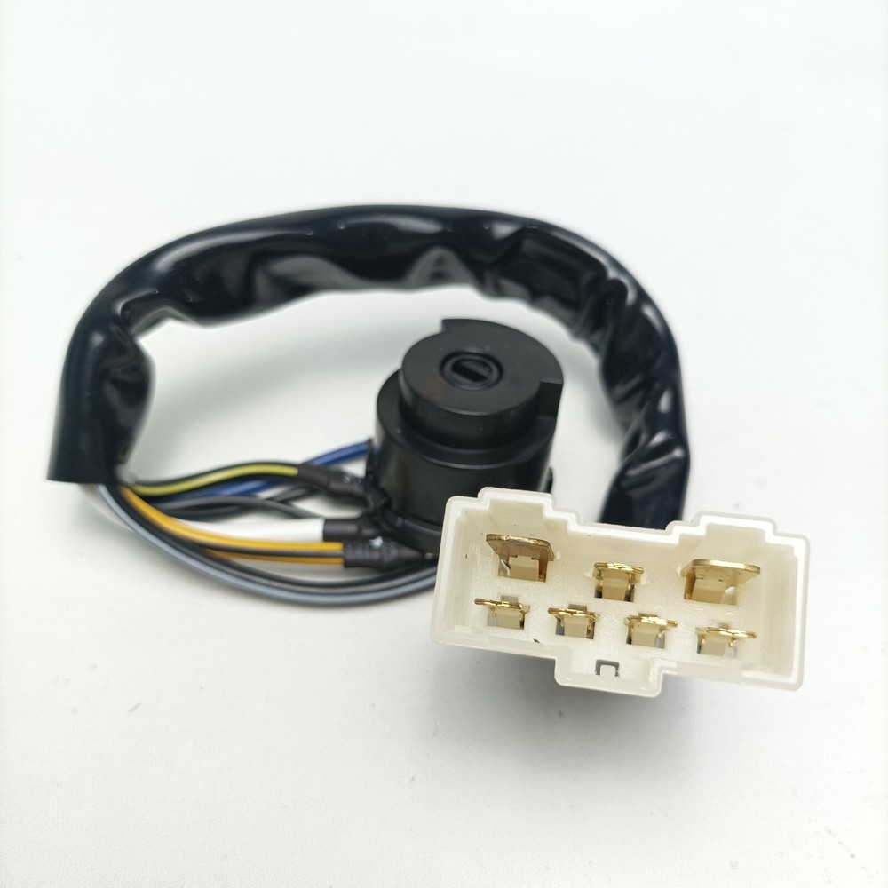 SUZUKI SIDEKICK TRACKER VITARA IGNITION SWITCH Brand New