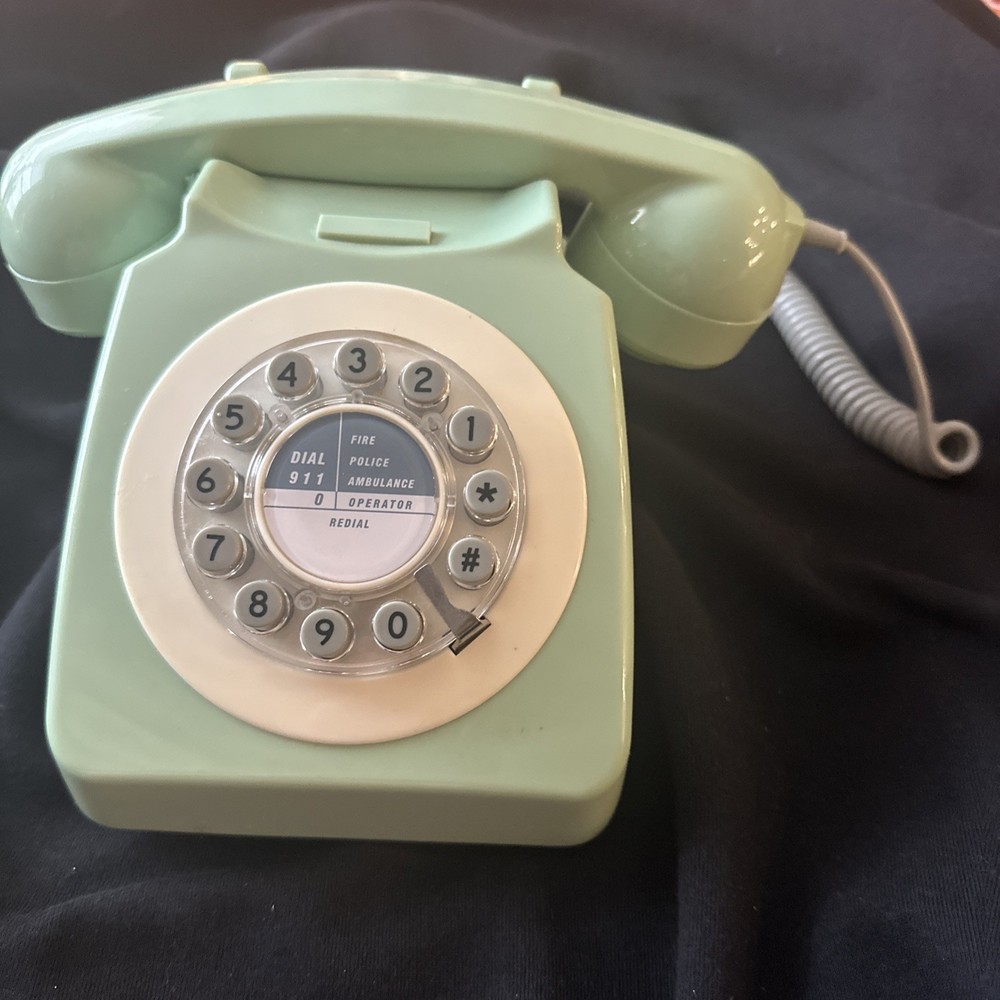 Wild & Wolf Model 746 Retro Rotary-Style Push-Button Telephone — Mint Green