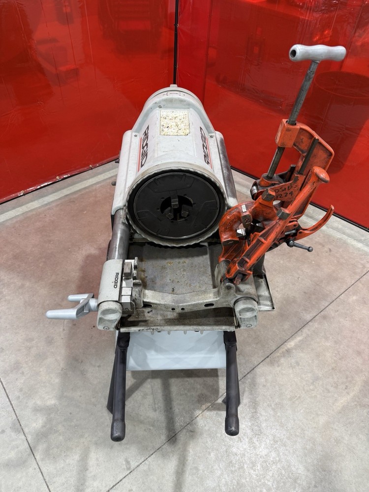 RIDGID 1224 Pipe Threading Machine