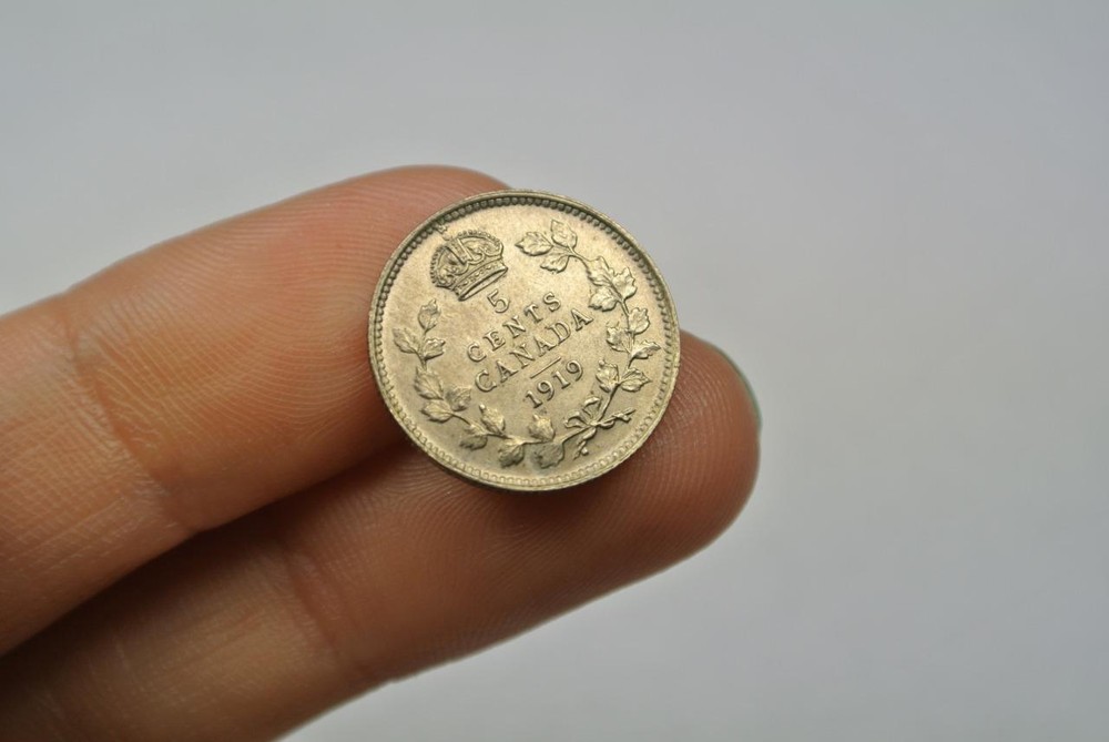 1919 Canada Five, 5 Cents, AU/UNC Condition - C4078