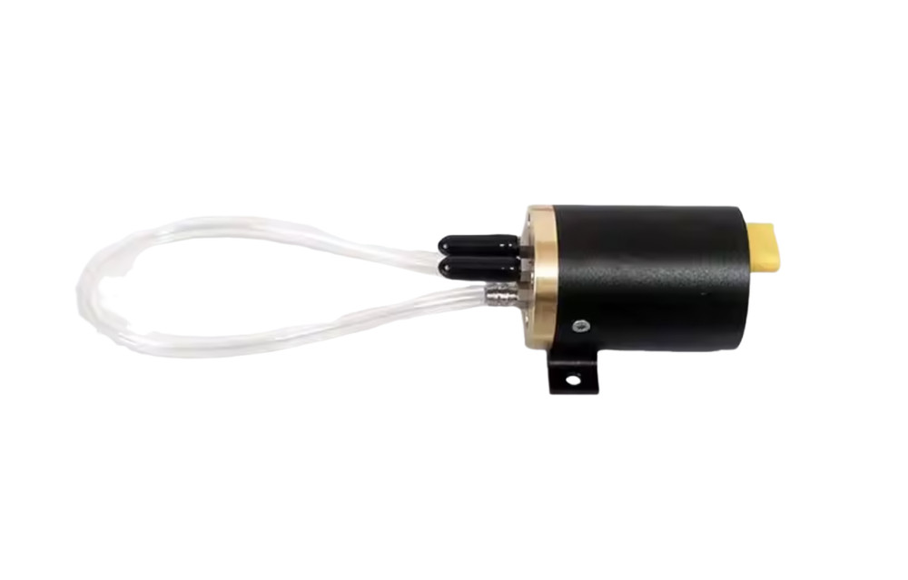 High performance turbine jet 8 kg thrust with control system