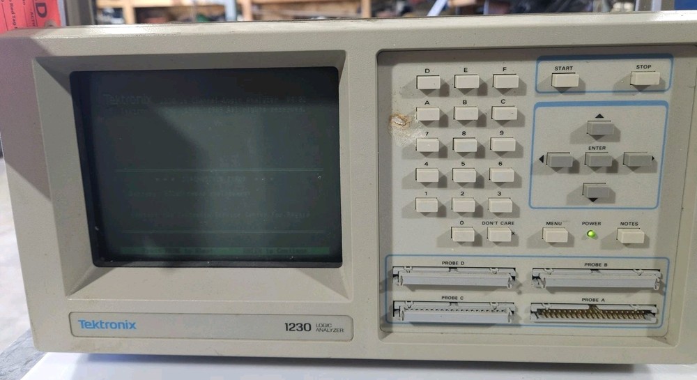 Tektronix 1230 Logic Analyzer
