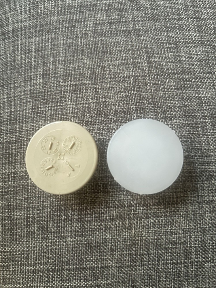 Step2 Rain Showers & Flow Water Table Replacement Part Plugs