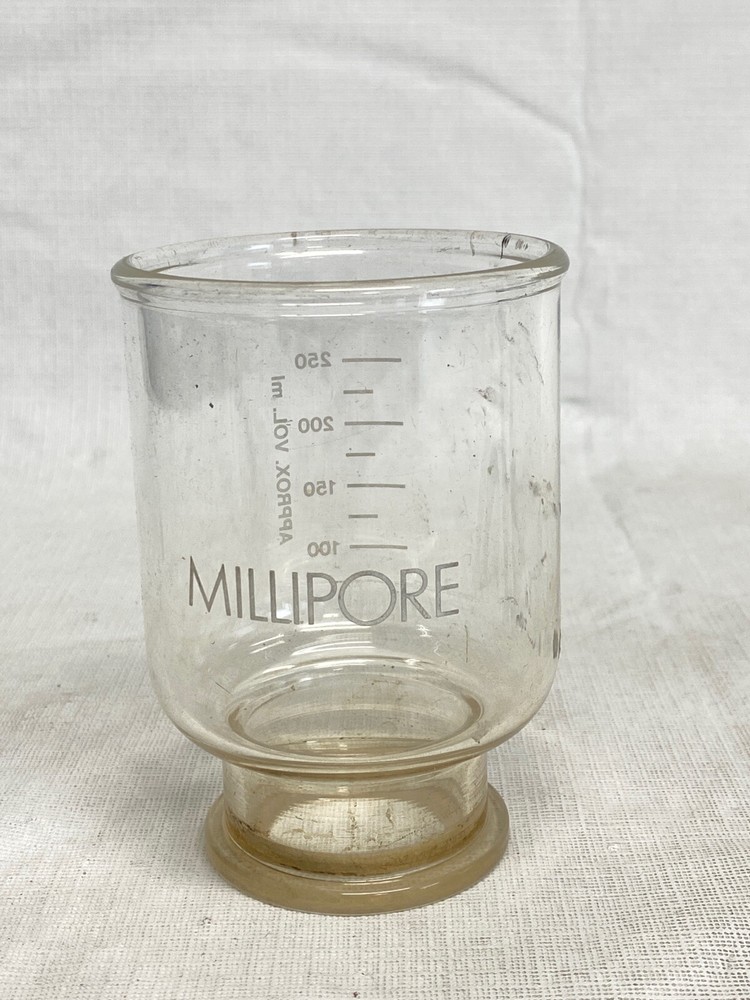 MILLIPORE Glass Graduated 300mL 47mm Fritted Microfiltration Assembly B