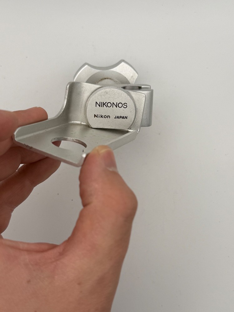 Nikonos Underwater Flash Clamp for Cameras