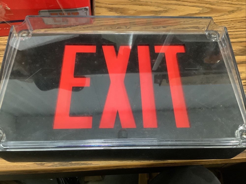 Cooper XB1WP/UX61RBK Exit/Emergency sign