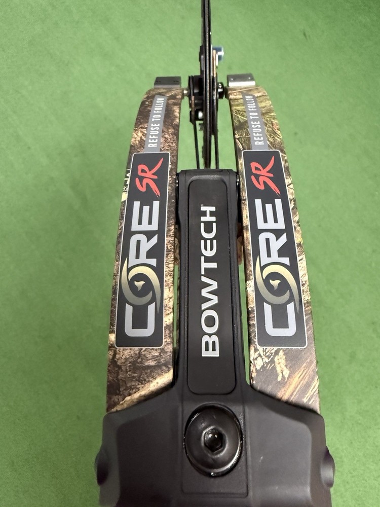 NEW Bowtech Core SR in Camo Right Hand 70# 25-30" Compound Bow