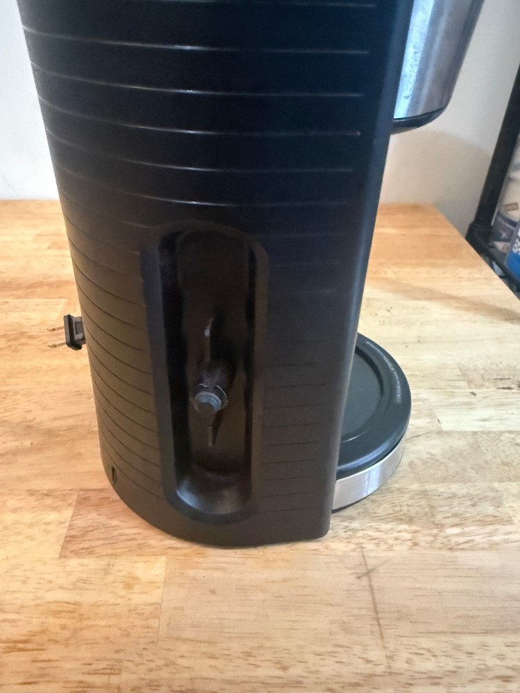 Ninja CE250 Coffee Maker ***USED MISSING PARTS***