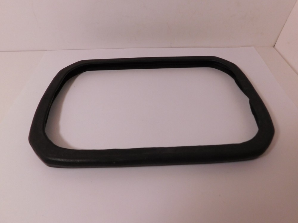 Original AUTOMATIC ELECTRIC BAKELITE A/E 40 BASE RUBBER GASKET & Good Condition