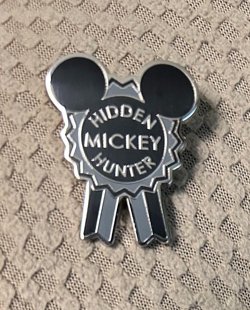 Hidden Mickey Hunter pin