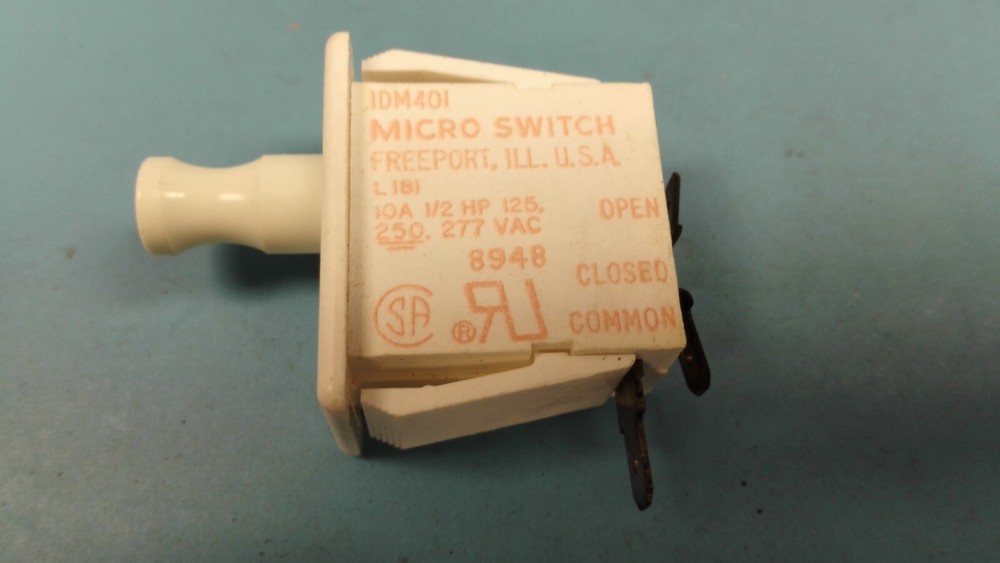 (2 PCS ) Honeywell Micro Switch 1DM401 Switch 10A.... NEW