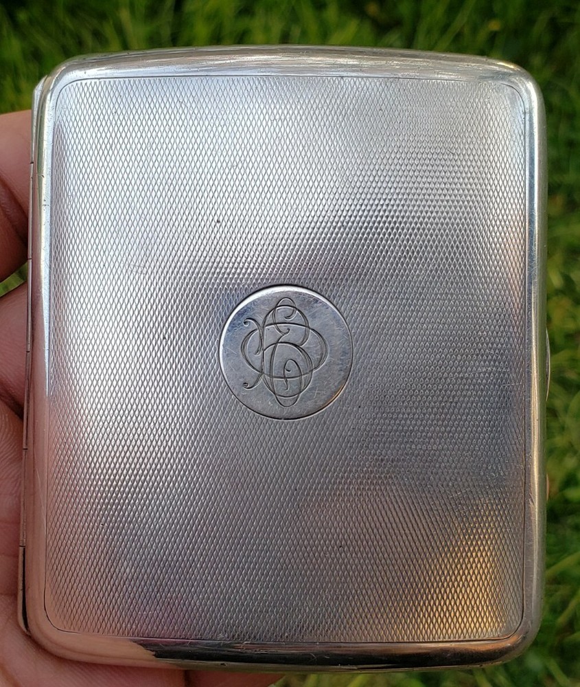 S.M & CO ANTIQUE STERLING SILVER CIGARETTE CASE