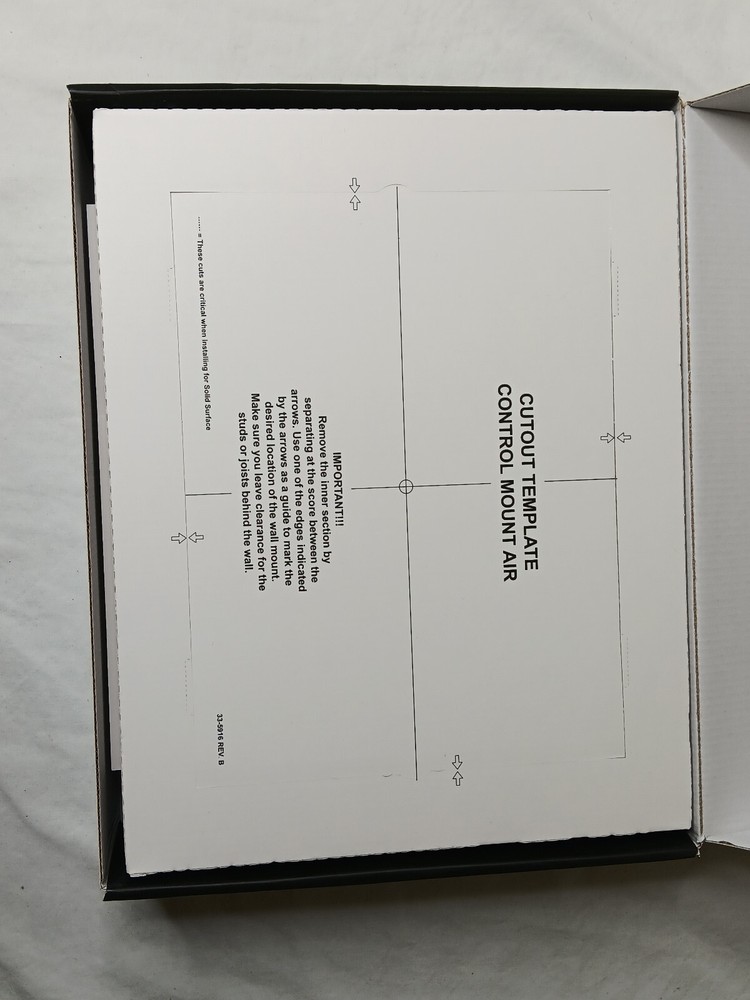 iPort 70095 Wall Mount - White