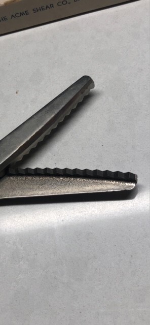 Vintage Kleencut Pinking Shears Fabric Scissors with Automatic Stop Original Box