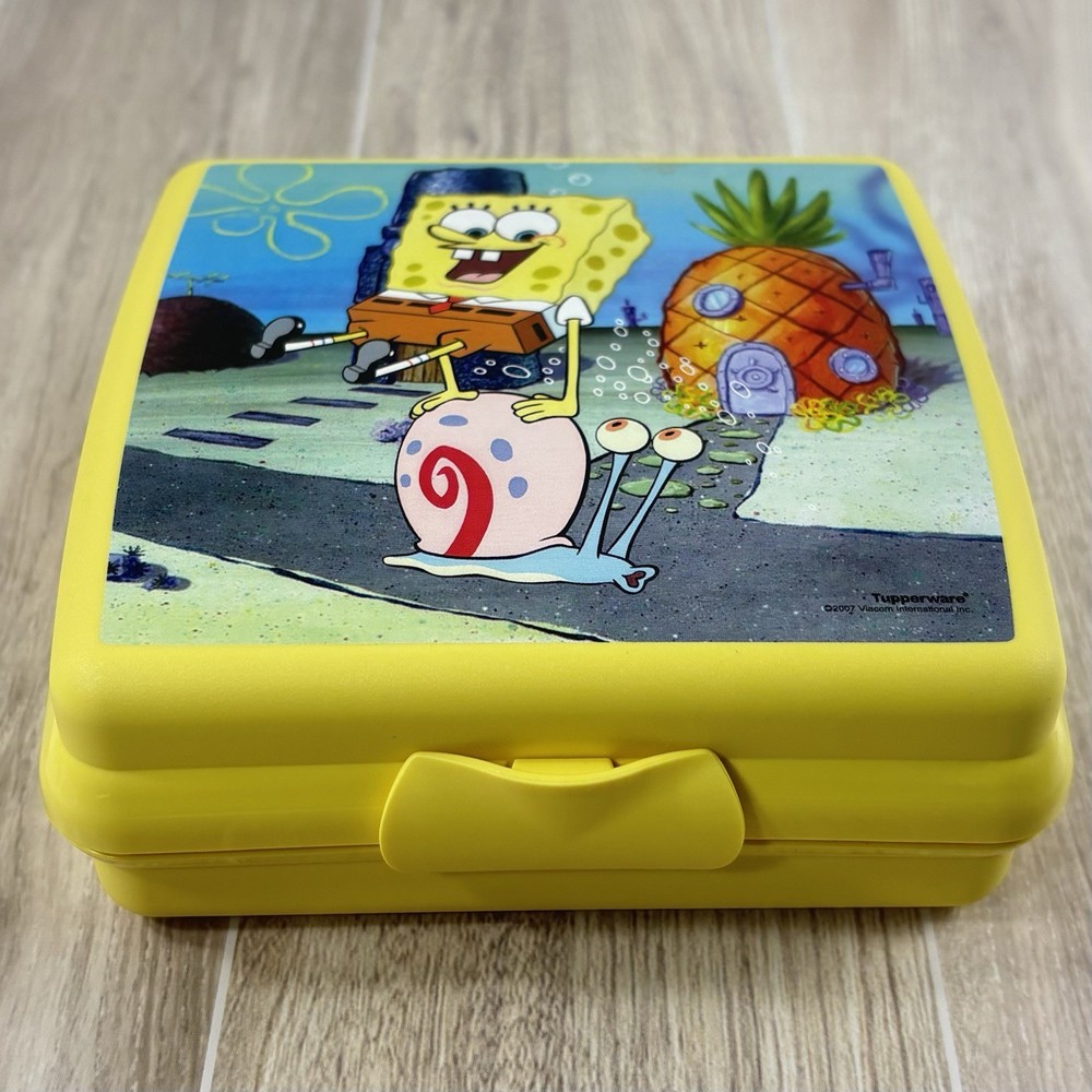 Tupperware SPONGEBOB SQUAREPANTS Sandwich Keeper Gary Pineapple 2007 EUC