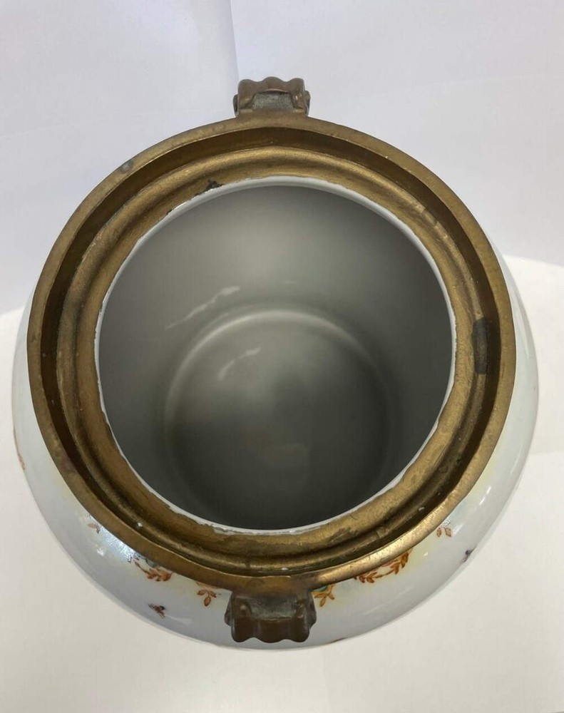 BIRD VASE WITH BRONZE TRIM