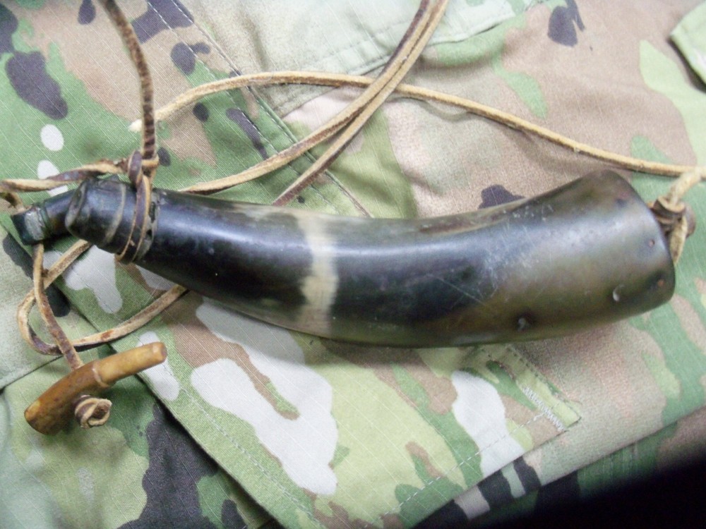 VINTAGE BLACK POWDER HORN