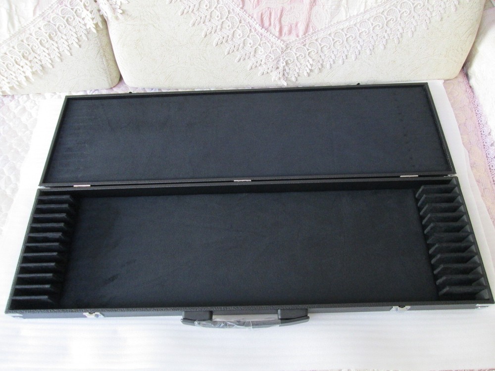 Strong black violin bow case for 12 bow holders Black leather