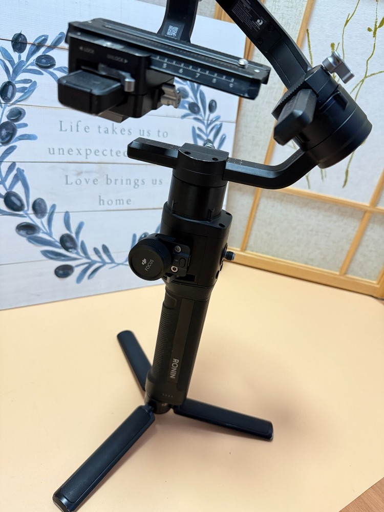 DJI Ronin S Gimbal Handheld Stabilizer