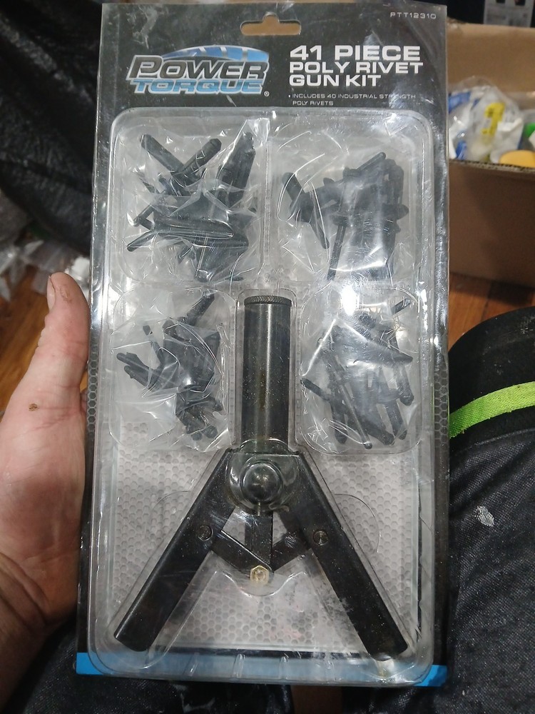 41 Pcs Assorted Plastic Riveter Rivet Gun Quick Set Hand Tool W/ 40 Poly Rivets