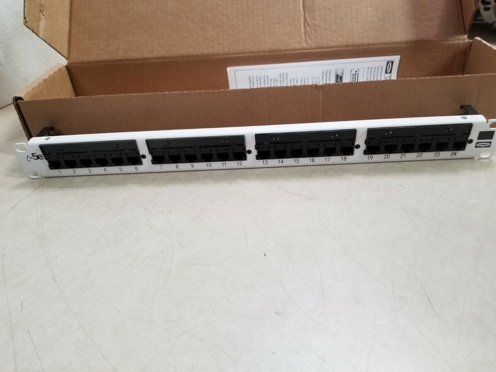 HUBBELL HP5E24W PATCH-PANEL CAT5E 24 PORT UNI, WHITE