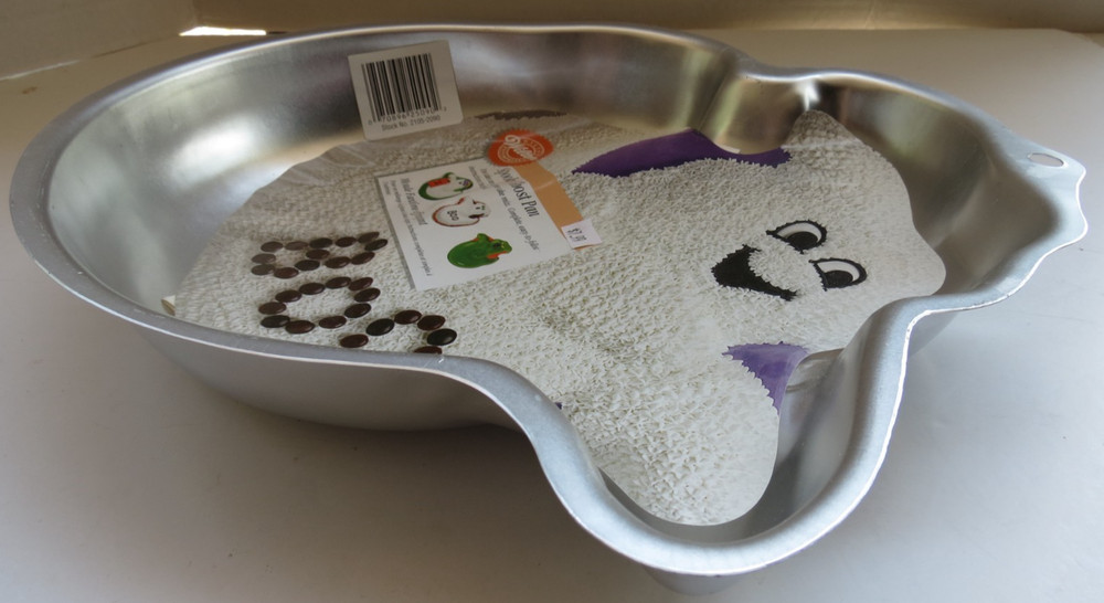 Wilton Spooky Ghost Pan Cake Pan 2105-2090 #2