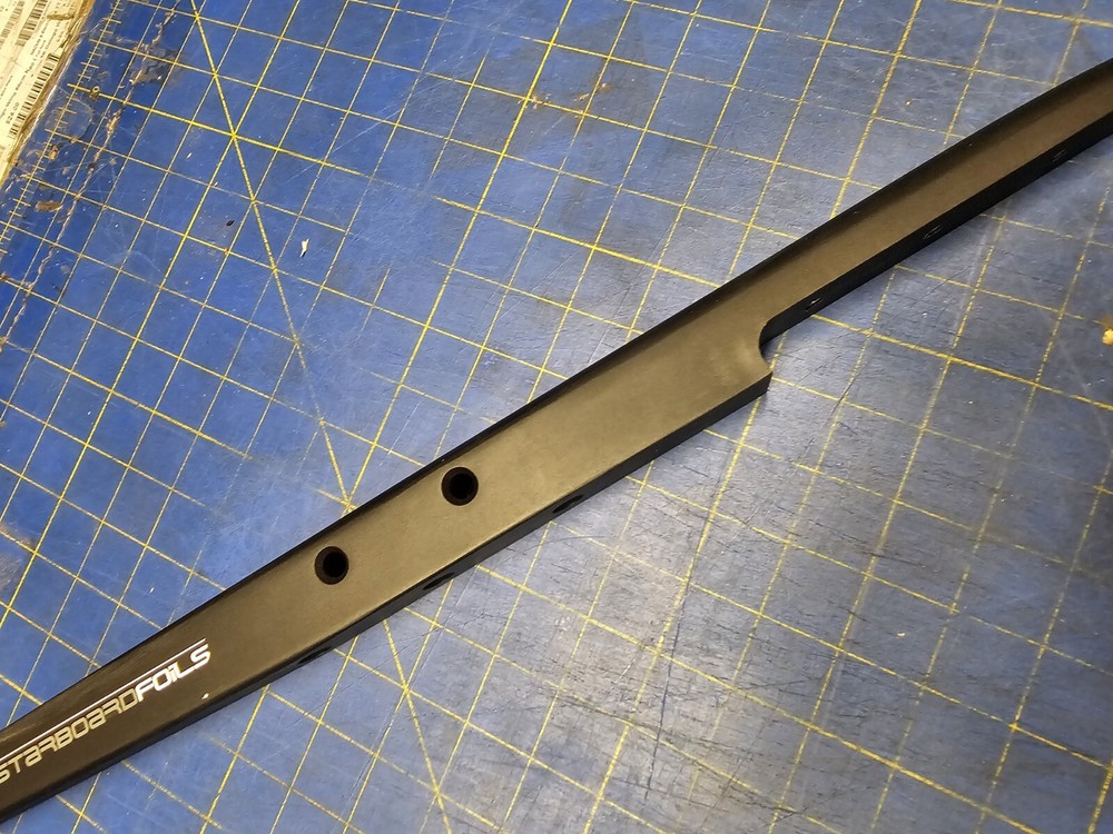 Starboard Foil Fuselage Quick Lock 36