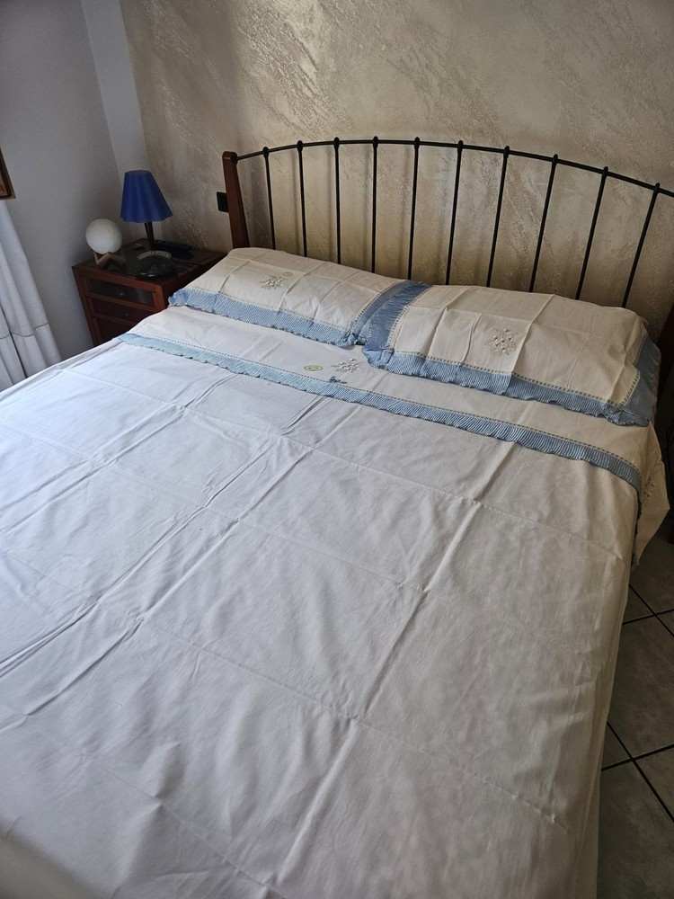 Sheet and Pillowcases Set