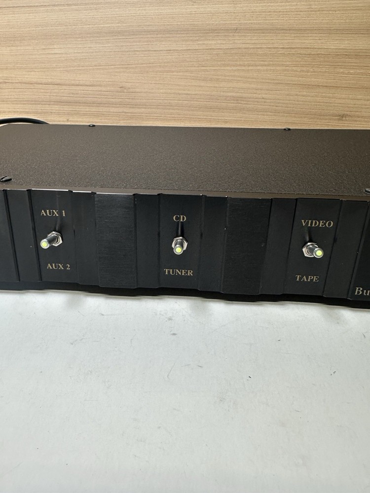 monarchy audio Buffered control center model 10