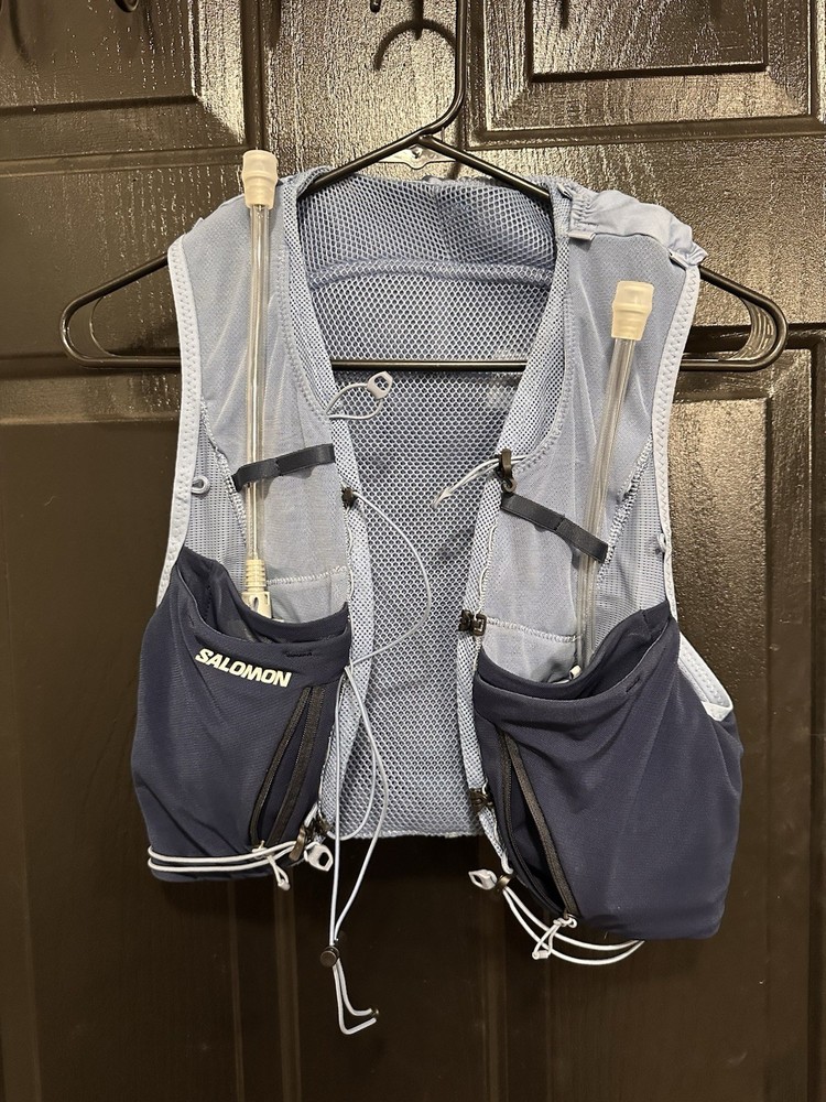 Salmon advanced dry skin 12w hydration pack size large