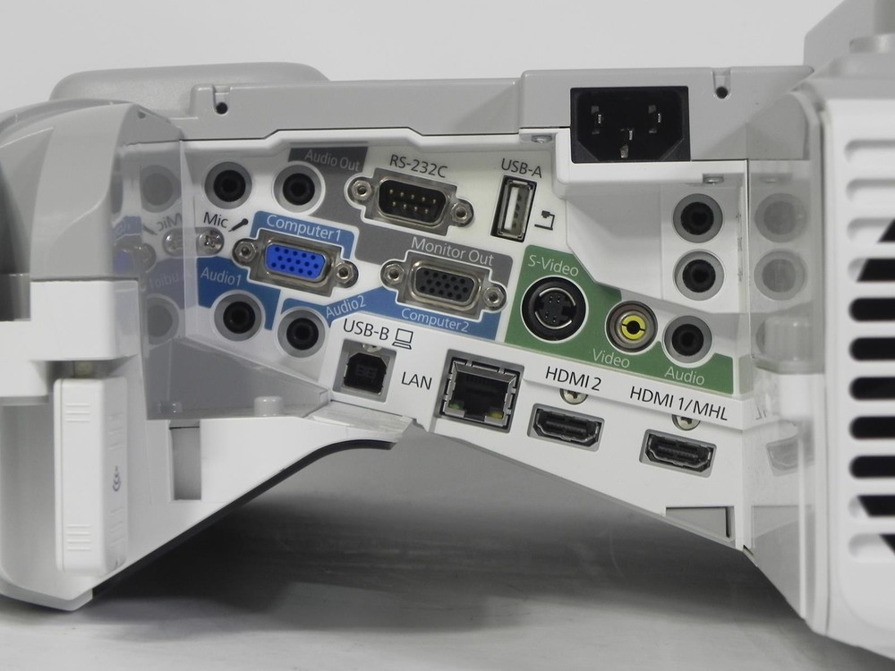 EPSON BRIGHTLINK 575WI Under 2k Lamp Hours