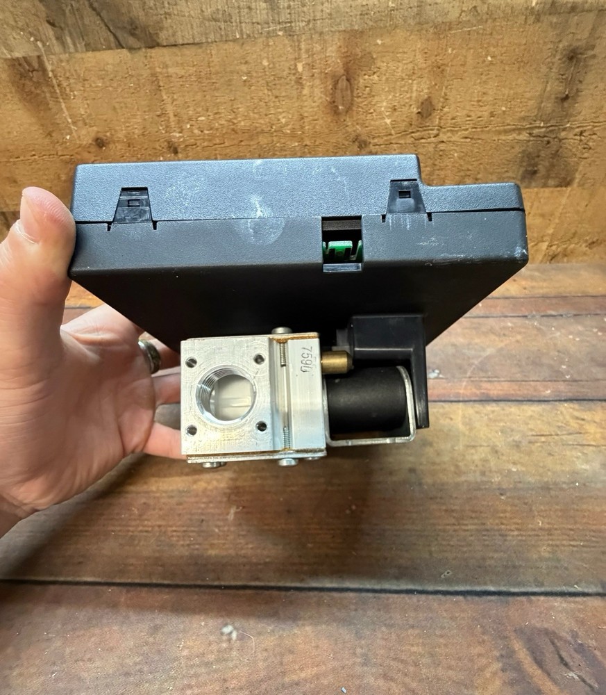 Dungs GB-ND 055 D01 S22 Gas Pressure Switch 230V EN126 IP40