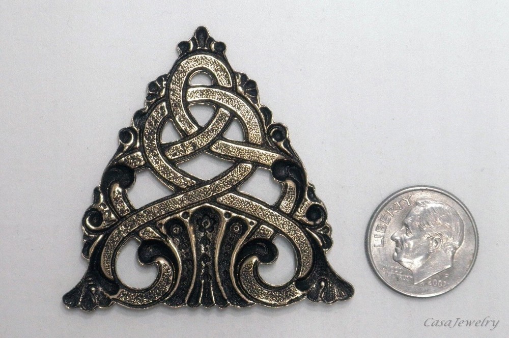#3482 ANTIQUED GOLD CELTIC TRIANGLE SHAPE COMPONENT - 1 Pc Lot