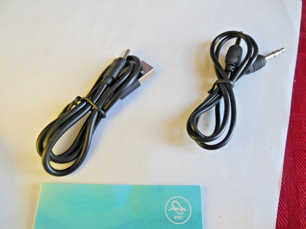 Bluetooth Speaker / * Colored Disco Lights *** Free Shipping