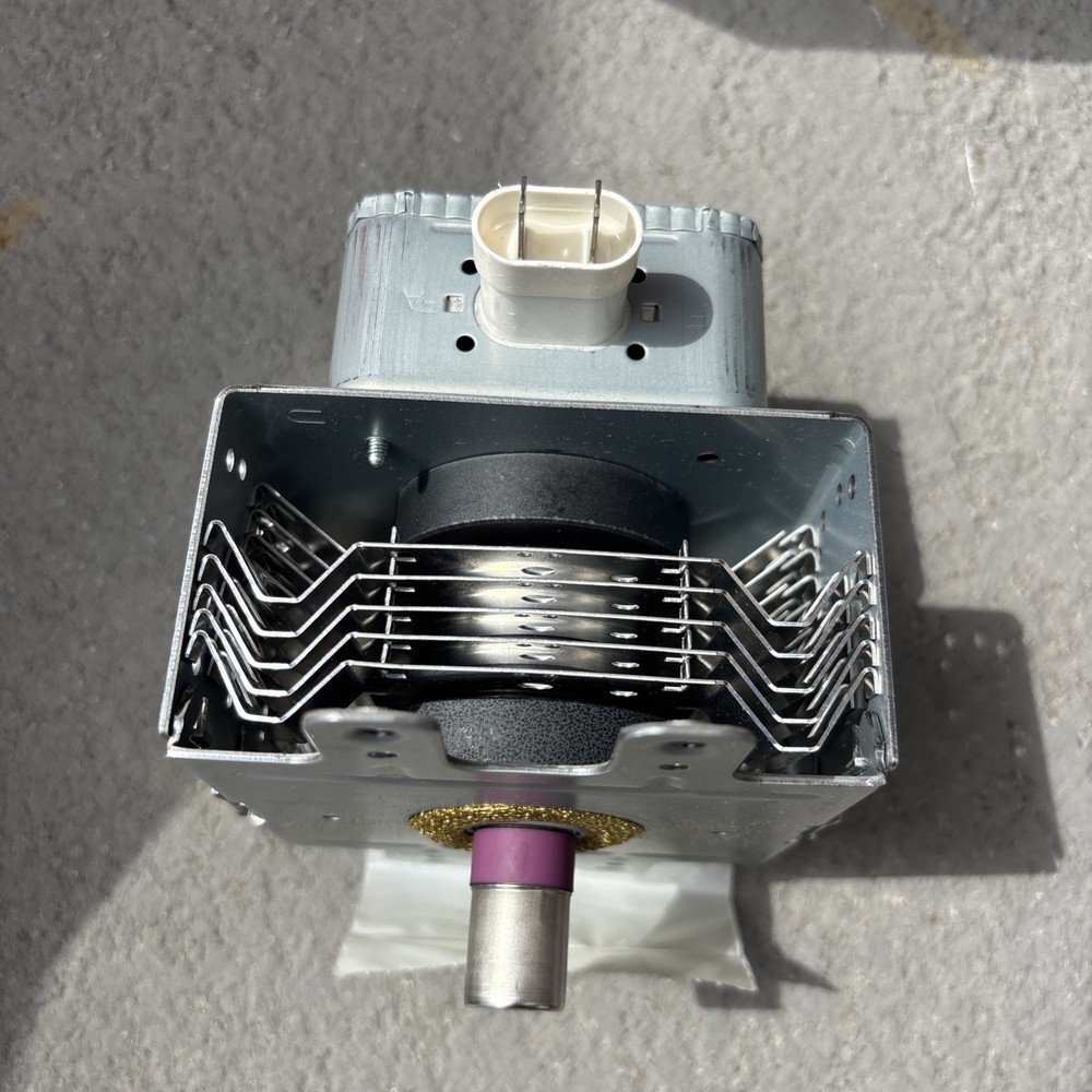 Microwave Magnetron 10QBP0231