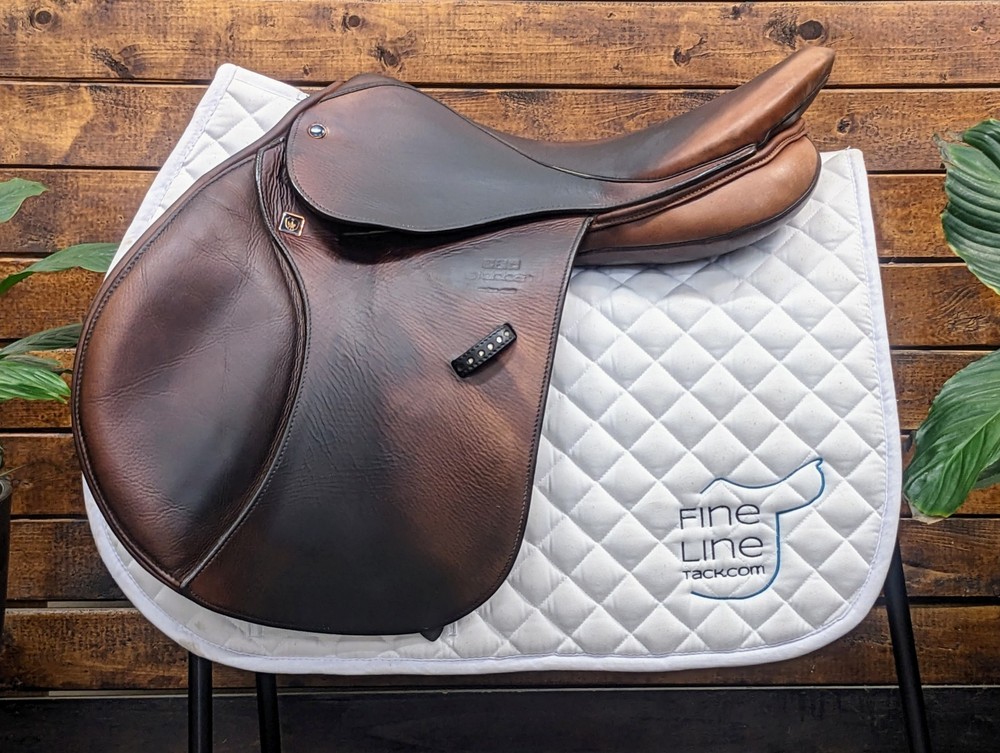 17" Stubben Ascend (2021) *Wool Flocked*