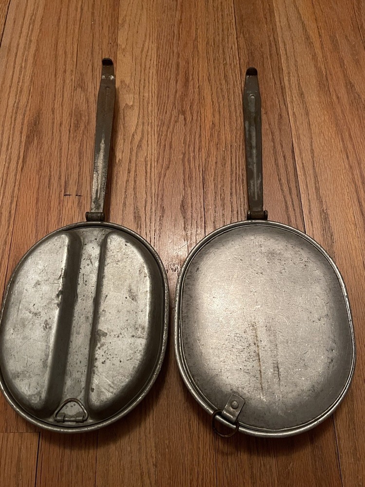 2 Original WW1 & WW2 US mess kits 1918