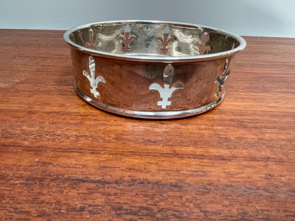 5" Round Silverplate Wine Coaster Pierced Fleur Di Lis Pattern