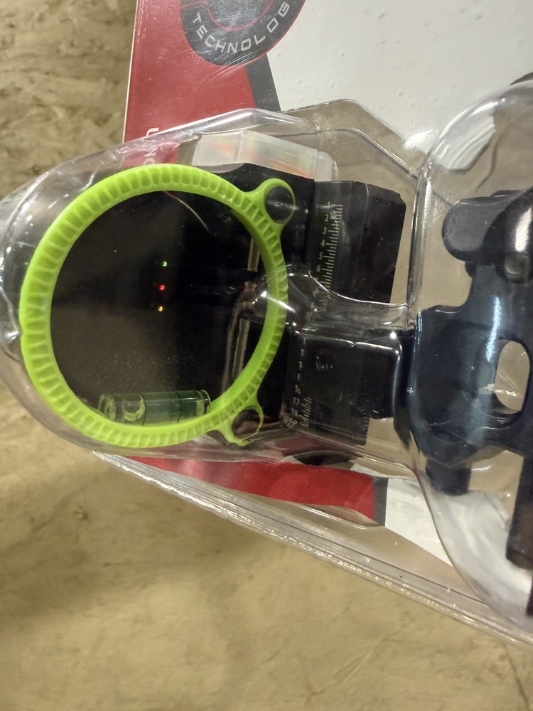 Bowtech Centermass Technology Pro Hunter 3 Pin Archery Sight RH