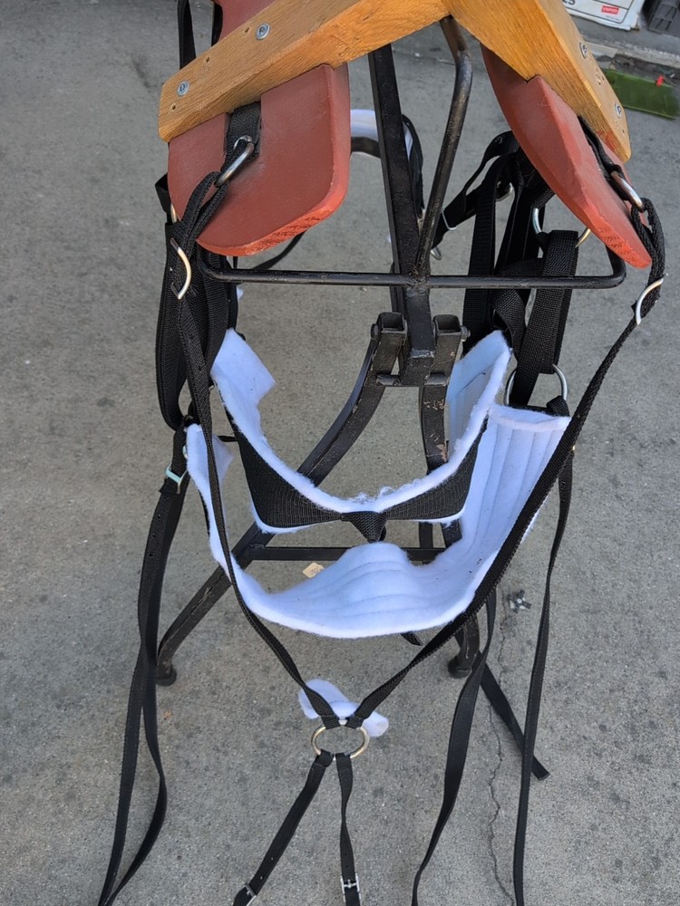 New camel saddle stool