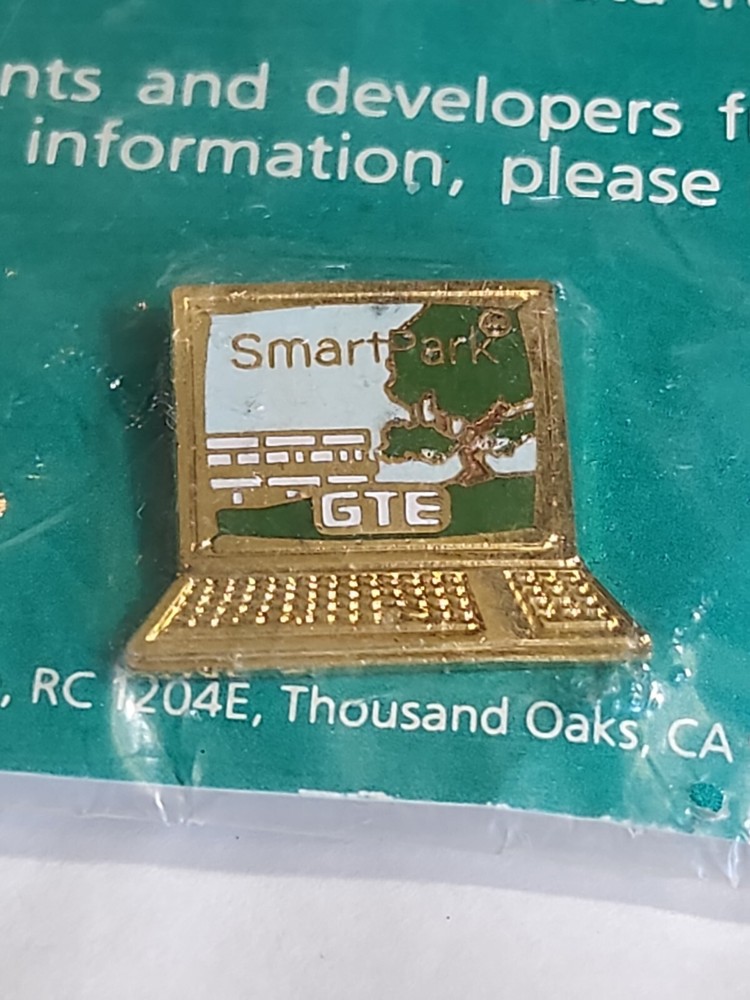 GTE Smart Park Lapel Hat Jacket Pin