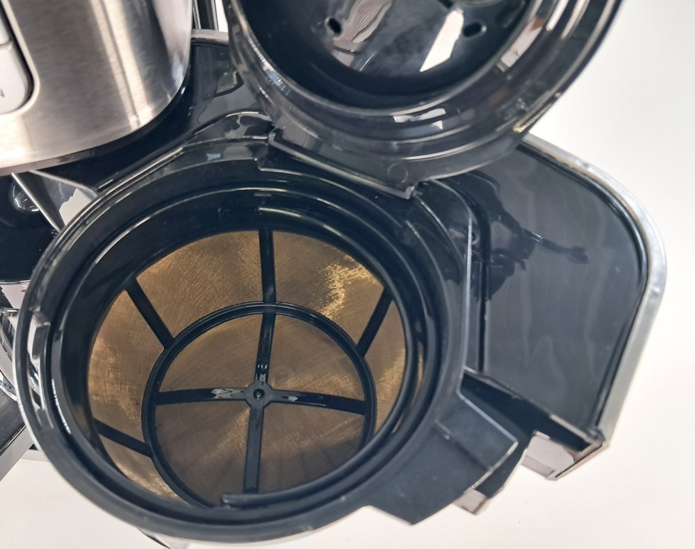 Cuisinart 12 Cup Coffee Maker DGB-400 *NEVER USED*