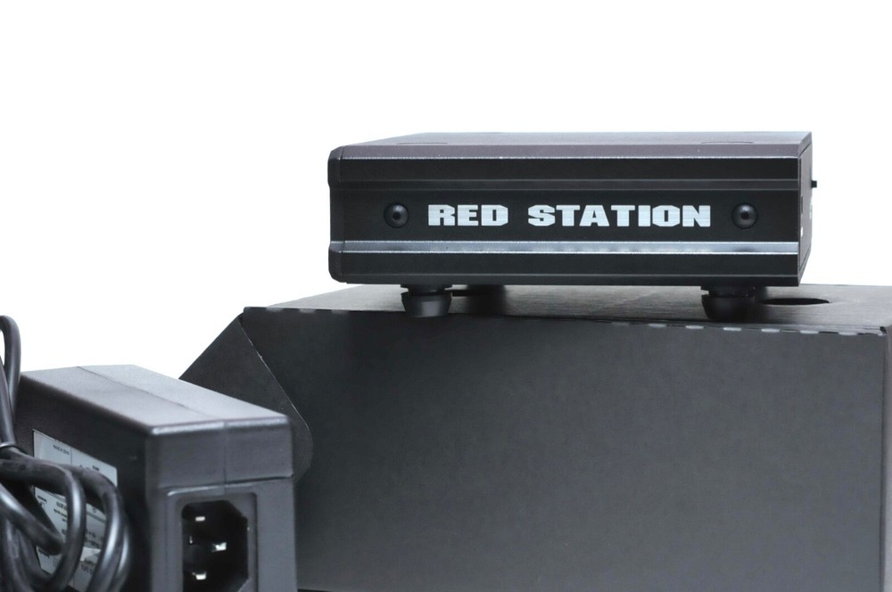 RED STATION BASE W/ AC POWER ADAPTER