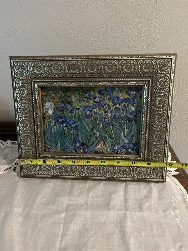 Repurposed Picture Frame With Floral Picture